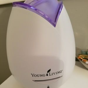 Young Living home diffuser with brush & power cord